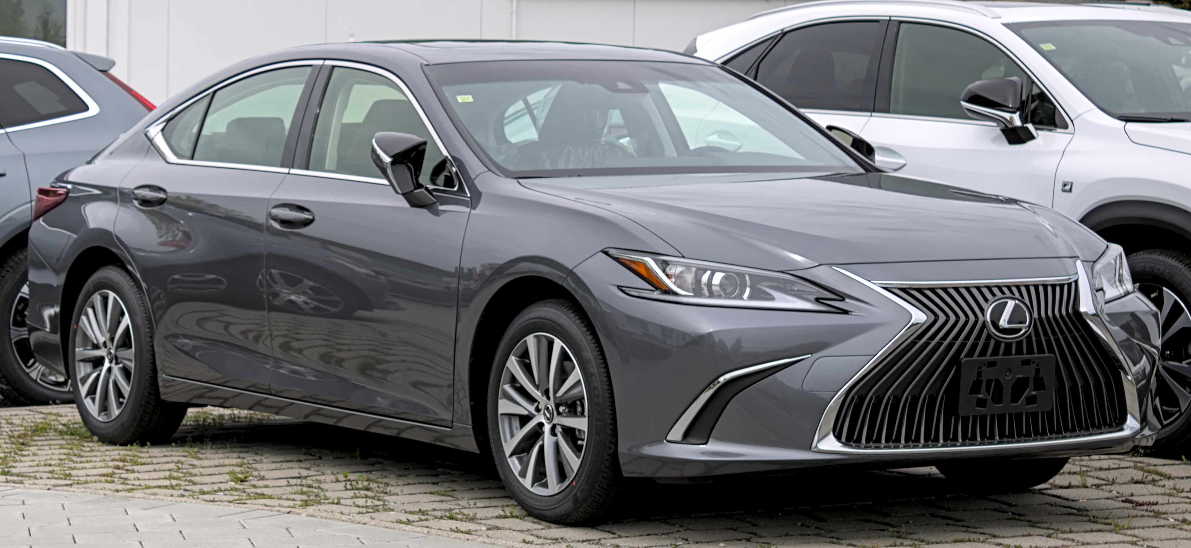 2025 Lexus ES 350 lease deal